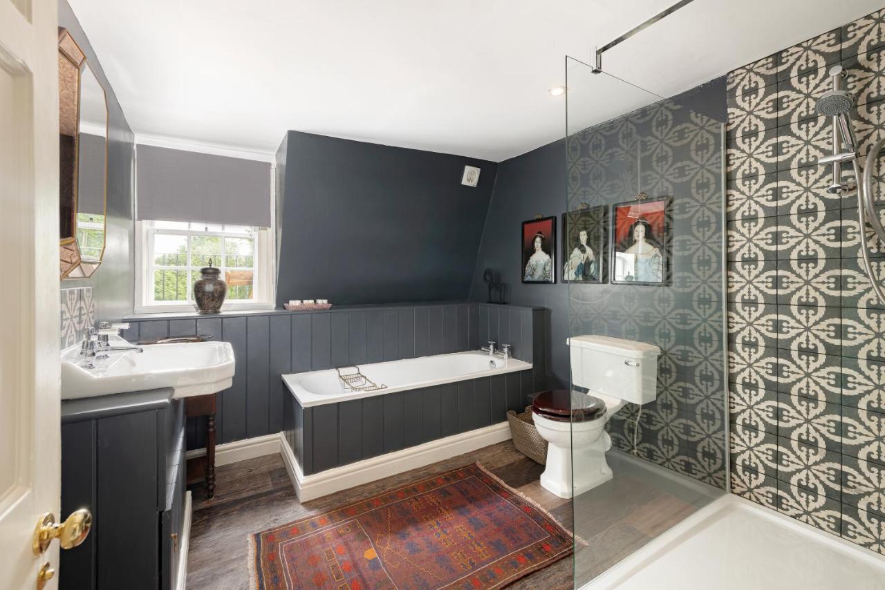 Central Apartment With Private Parking Bath Dış mekan fotoğraf